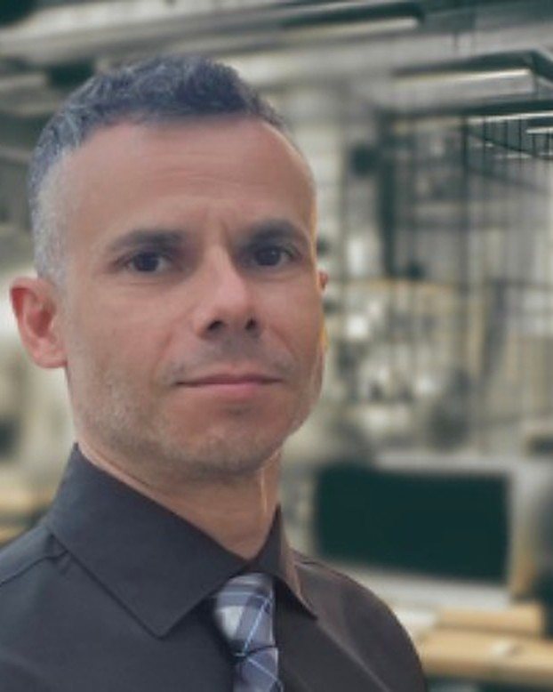 Eddie Roman, owner of R Squared Digital Marketing in Casselberry, Florida